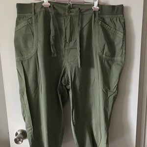 Penningtons D/C capris plus size 22